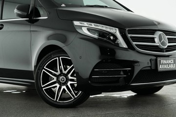 https://vehicle-cdn.autoleague.cloud/30641_U513328_2.jpg