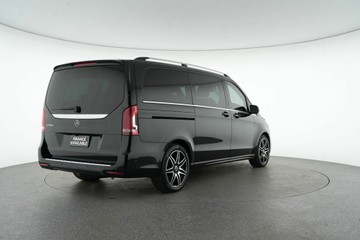 https://vehicle-cdn.autoleague.cloud/30641_U513328_7.jpg