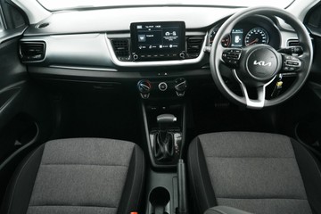 https://vehicle-cdn.autoleague.cloud/30641_U513335_12.jpg