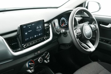 https://vehicle-cdn.autoleague.cloud/30641_U513335_25.jpg