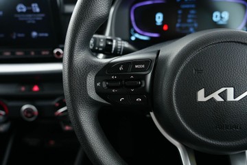 https://vehicle-cdn.autoleague.cloud/30641_U513337_21.jpg