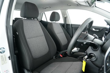 https://vehicle-cdn.autoleague.cloud/30641_U513338_15.jpg