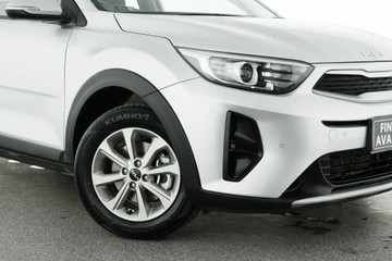 https://vehicle-cdn.autoleague.cloud/30641_U513339_2.jpg
