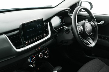 https://vehicle-cdn.autoleague.cloud/30641_U513339_26.jpg