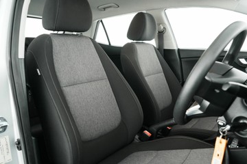 https://vehicle-cdn.autoleague.cloud/30641_U513340_14.jpg