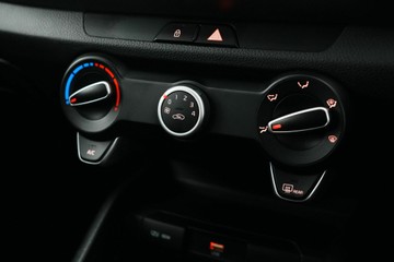 https://vehicle-cdn.autoleague.cloud/30641_U513340_22.jpg