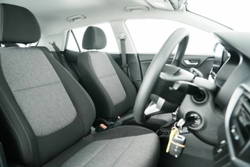 https://vehicle-cdn.autoleague.cloud/30641_U513341_11.jpg