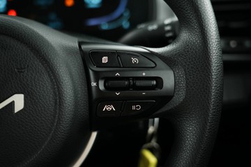 https://vehicle-cdn.autoleague.cloud/30641_U513341_15.jpg
