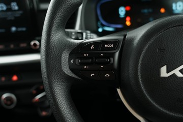 https://vehicle-cdn.autoleague.cloud/30641_U513341_17.jpg