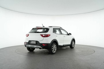 https://vehicle-cdn.autoleague.cloud/30641_U513341_7.jpg