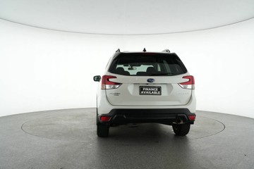 https://vehicle-cdn.autoleague.cloud/30641_U513343_6.jpg