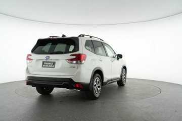 https://vehicle-cdn.autoleague.cloud/30641_U513343_7.jpg