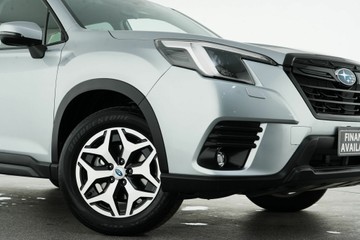 https://vehicle-cdn.autoleague.cloud/30641_U513346_2.jpg