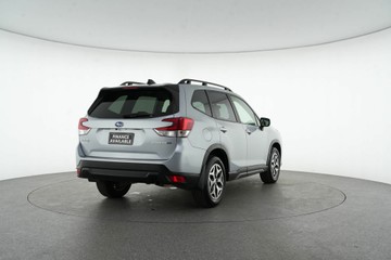 https://vehicle-cdn.autoleague.cloud/30641_U513347_6.jpg