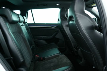 https://vehicle-cdn.autoleague.cloud/30641_U513351_13.jpg