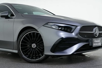 https://vehicle-cdn.autoleague.cloud/30641_U513353_2.jpg