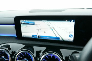 https://vehicle-cdn.autoleague.cloud/30641_U513353_24.jpg