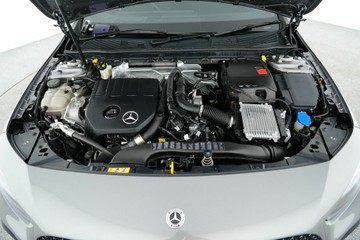 https://vehicle-cdn.autoleague.cloud/30641_U513353_33.jpg