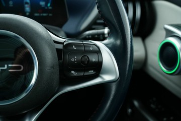 https://vehicle-cdn.autoleague.cloud/30641_U513356_21.jpg