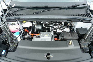 https://vehicle-cdn.autoleague.cloud/30641_U513357_31.jpg