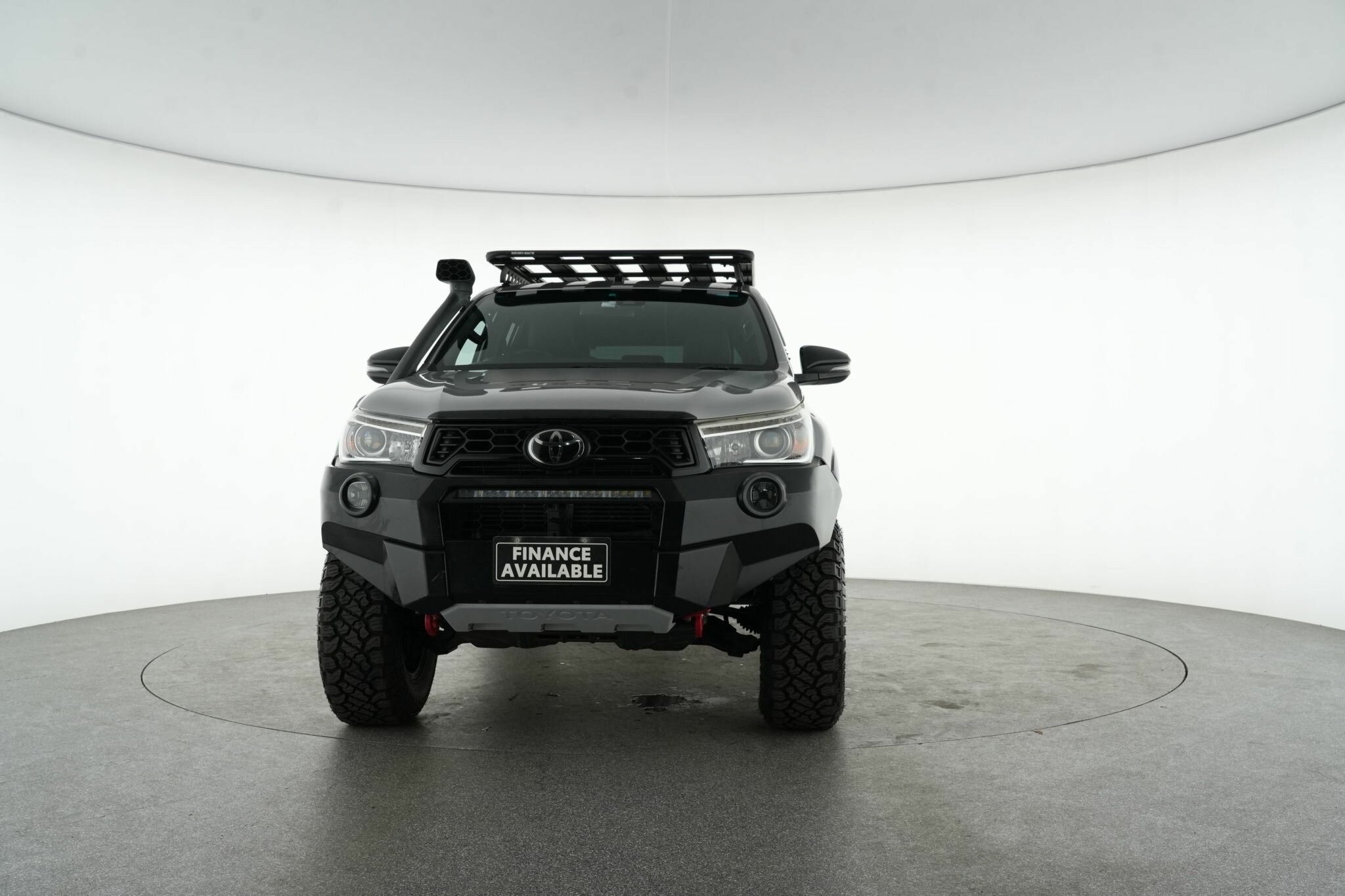 Toyota Hilux image 3