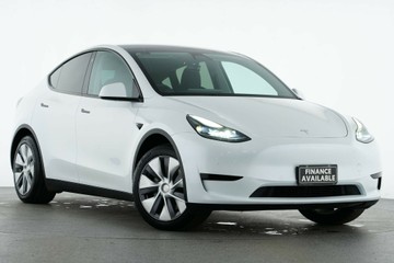 https://vehicle-cdn.autoleague.cloud/30641_U513385_1.jpg