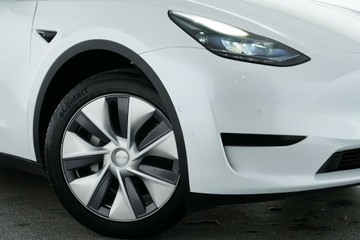 https://vehicle-cdn.autoleague.cloud/30641_U513385_2.jpg