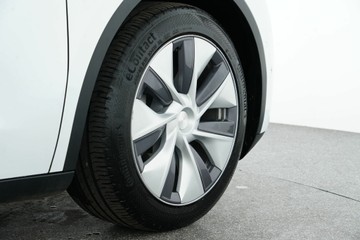 https://vehicle-cdn.autoleague.cloud/30641_U513385_8.jpg