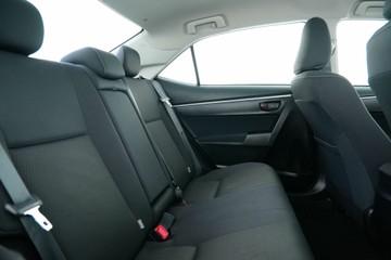 https://vehicle-cdn.autoleague.cloud/30641_U513394_11.jpg