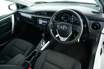 https://vehicle-cdn.autoleague.cloud/30641_U513394_16.jpg
