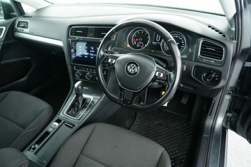 https://vehicle-cdn.autoleague.cloud/30641_U513405_14.jpg