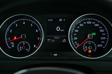 https://vehicle-cdn.autoleague.cloud/30641_U513405_18.jpg