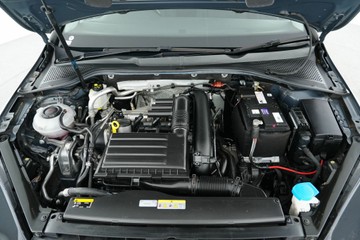 https://vehicle-cdn.autoleague.cloud/30641_U513405_28.jpg