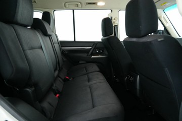 https://vehicle-cdn.autoleague.cloud/30641_U513413_14.jpg