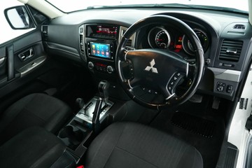 https://vehicle-cdn.autoleague.cloud/30641_U513413_17.jpg