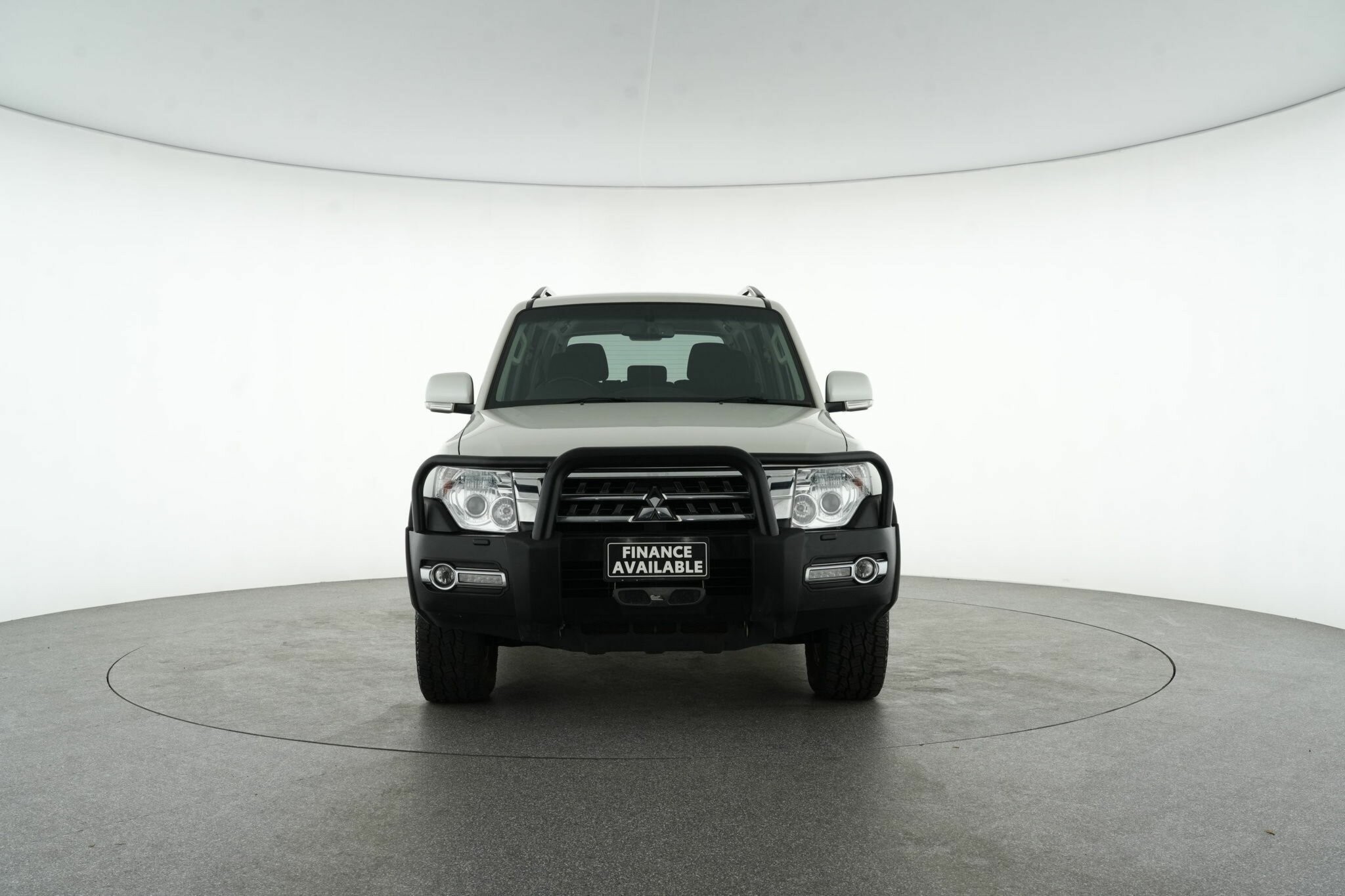Mitsubishi Pajero image 3