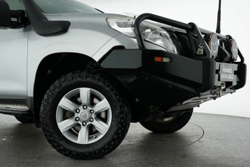 https://vehicle-cdn.autoleague.cloud/30641_U513416_2.jpg