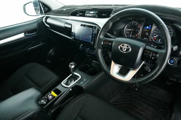 https://vehicle-cdn.autoleague.cloud/30641_U513417_16.jpg