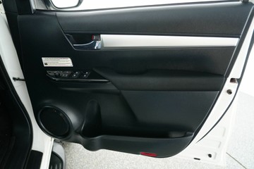 https://vehicle-cdn.autoleague.cloud/30641_U513417_17.jpg