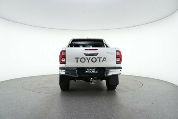 https://vehicle-cdn.autoleague.cloud/30641_U513417_6.jpg