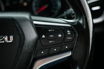 https://vehicle-cdn.autoleague.cloud/30641_U513420_19.jpg
