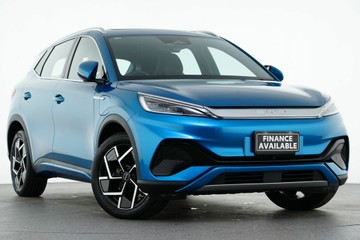 https://vehicle-cdn.autoleague.cloud/30641_U513425_1.jpg