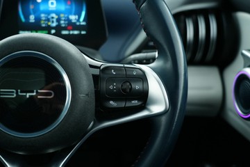 https://vehicle-cdn.autoleague.cloud/30641_U513425_20.jpg
