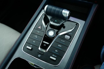 https://vehicle-cdn.autoleague.cloud/30641_U513425_25.jpg