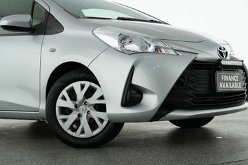 https://vehicle-cdn.autoleague.cloud/30641_U513426_2.jpg