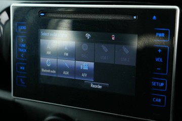 https://vehicle-cdn.autoleague.cloud/30641_U513438_20.jpg