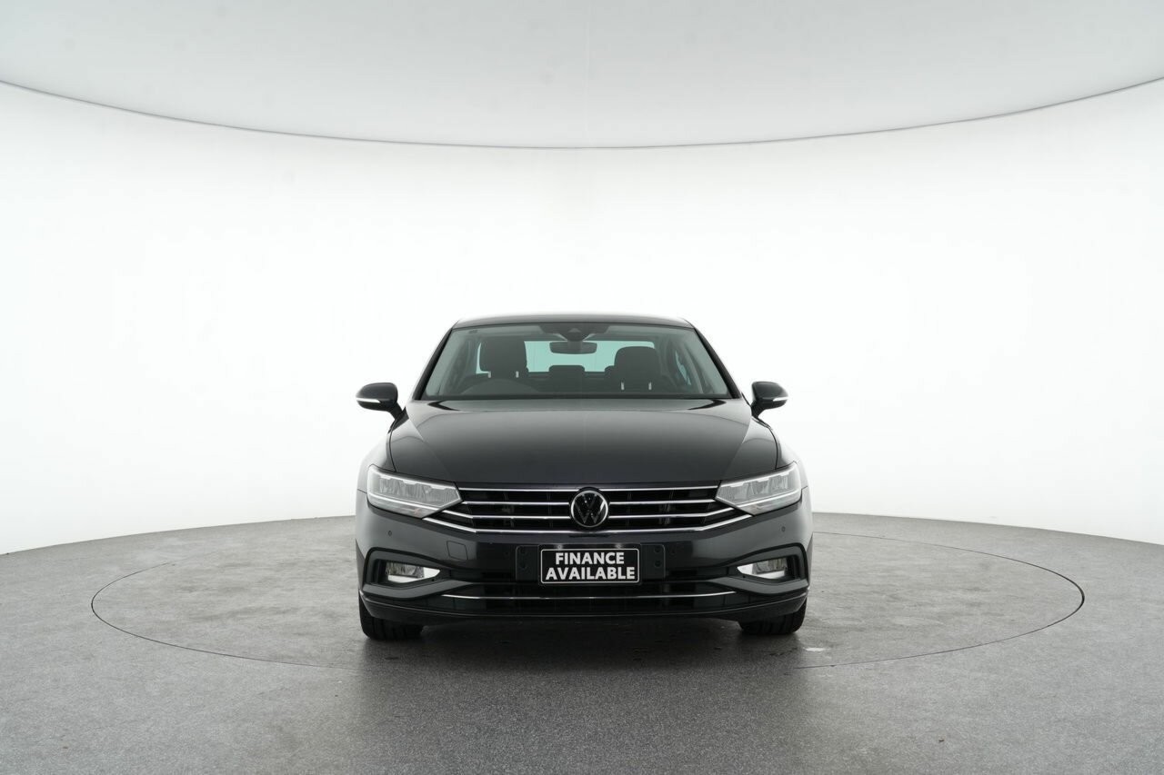 Volkswagen Passat image 3