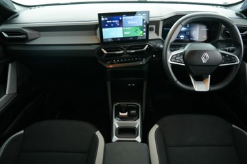 https://vehicle-cdn.autoleague.cloud/30641_U513446_11.jpg