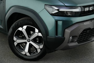 https://vehicle-cdn.autoleague.cloud/30641_U513446_2.jpg
