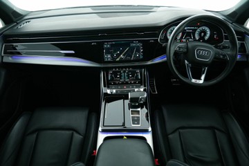 https://vehicle-cdn.autoleague.cloud/30641_U513448_13.jpg